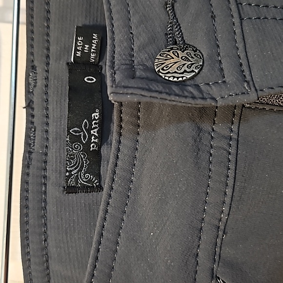 prAna size 0 high performance hiking pants Grey with 3 zippered pockets & back - Picture 2 of 11